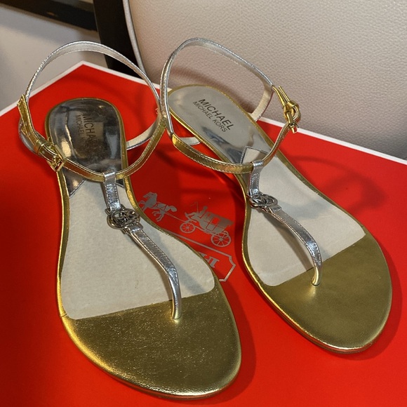 Michael Kors sandals like new in good condition. - Picture 3 of 6